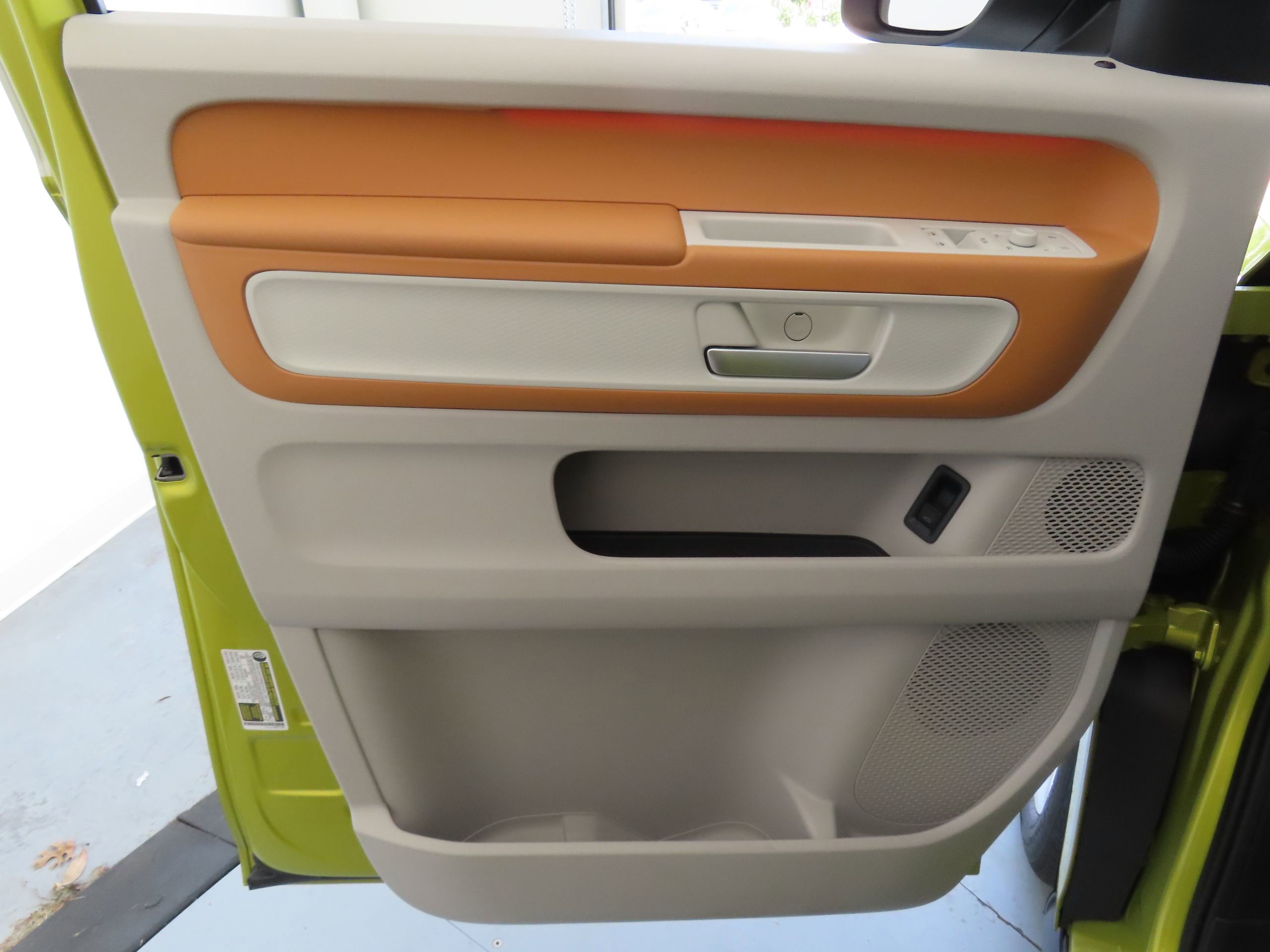 New 2025 Volkswagen ID. Buzz 1st Edition image 11