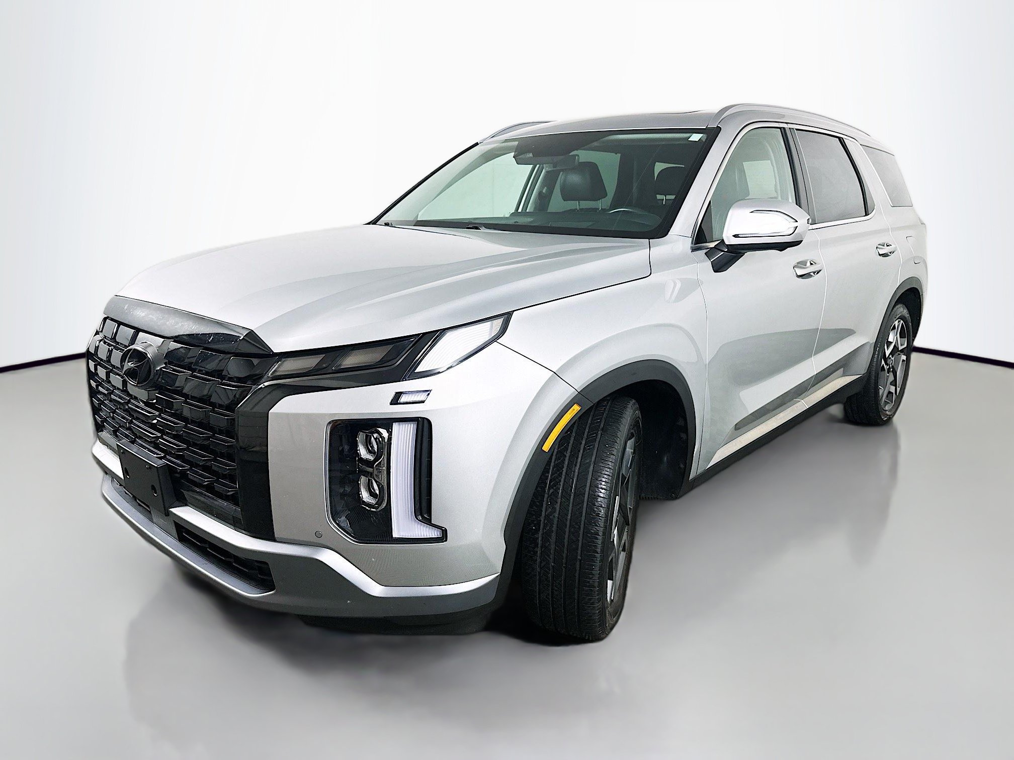 Used 2023 Hyundai Palisade Limited w/ Cargo Package AWD/4WD image 3