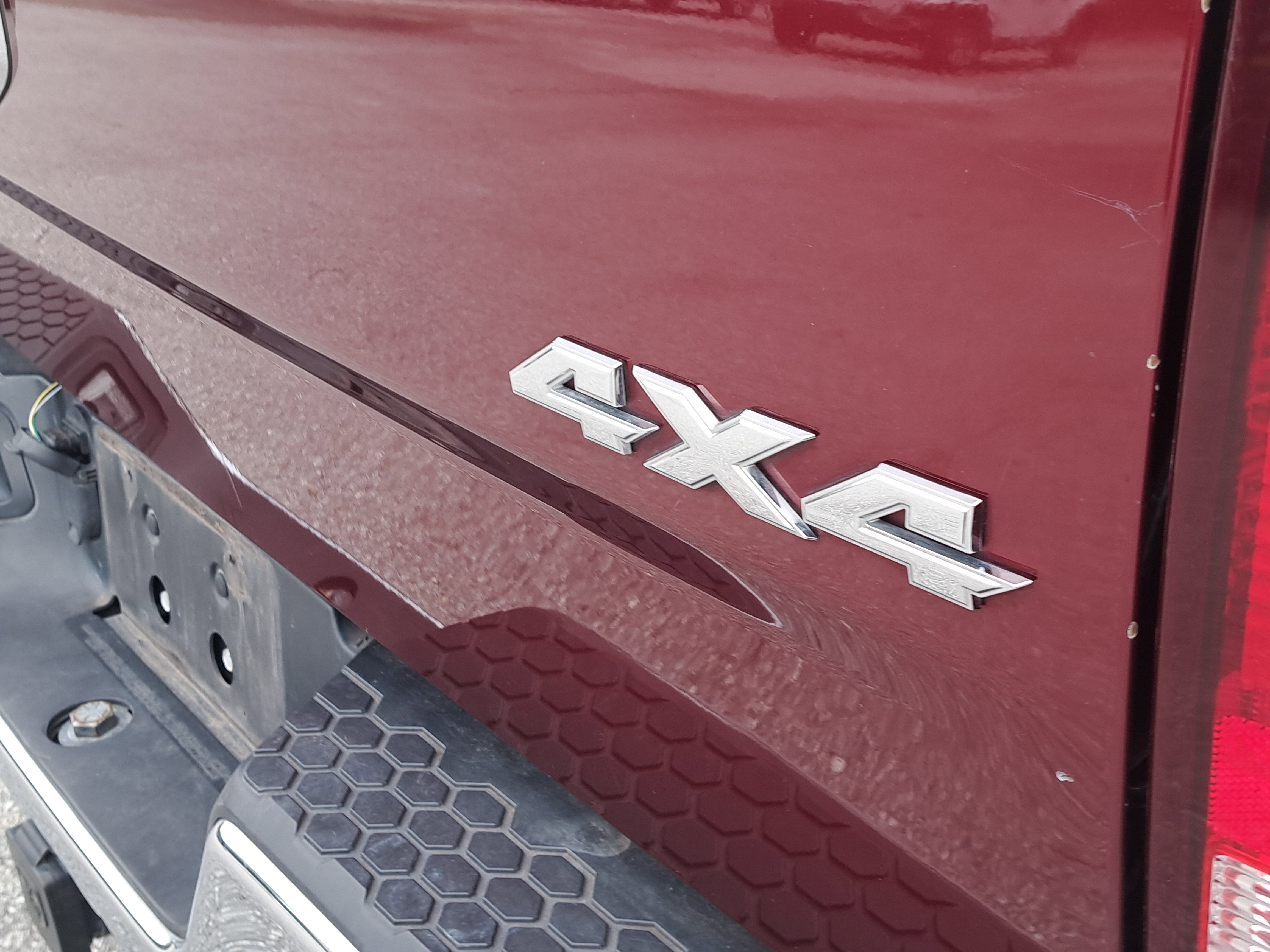 Used 2021 RAM 1500 Classic SLT image 8