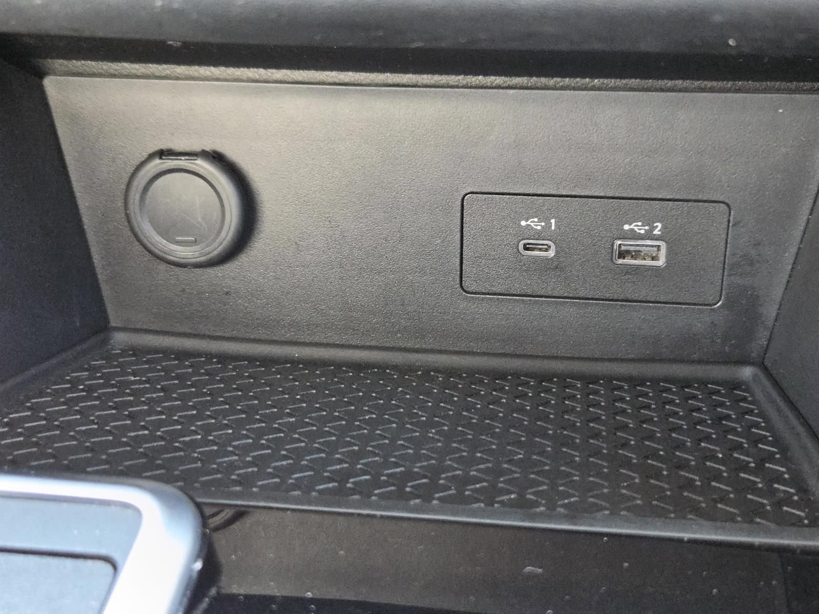 Certified 2025 Nissan Pathfinder SV FWD image 29