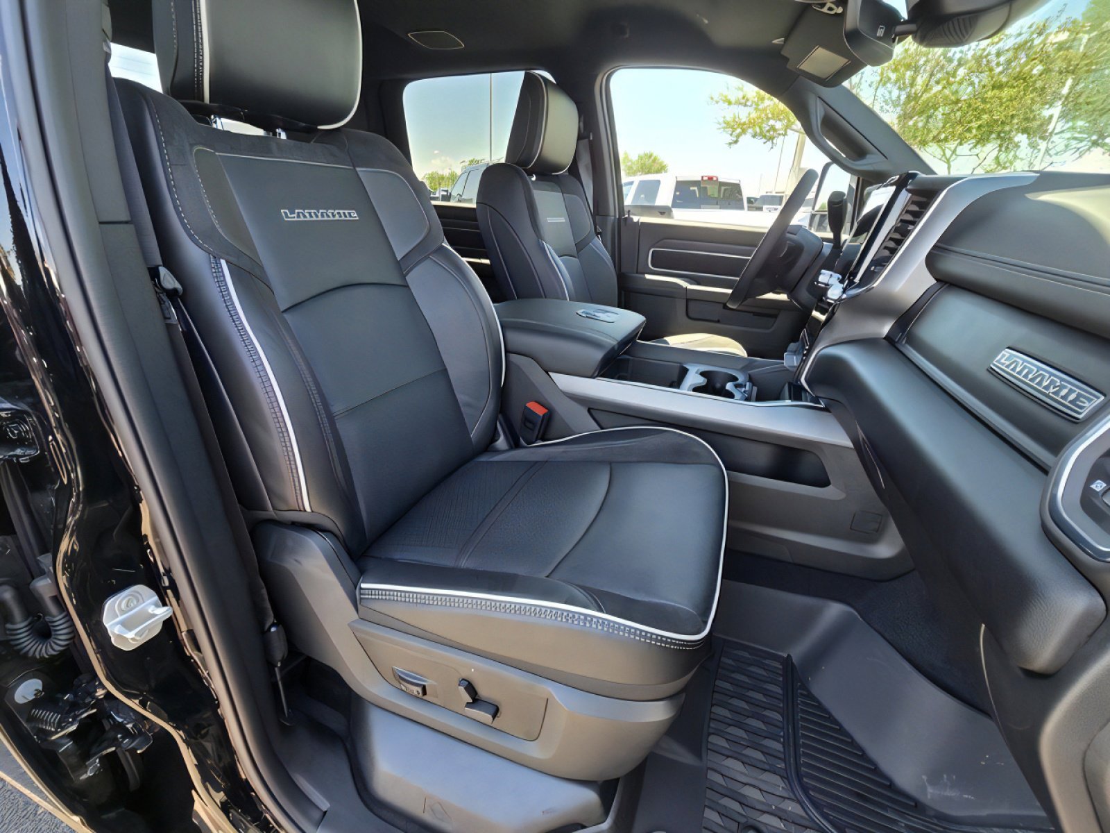 New 2026 RAM 2500 Laramie w/ Night Edition image 19