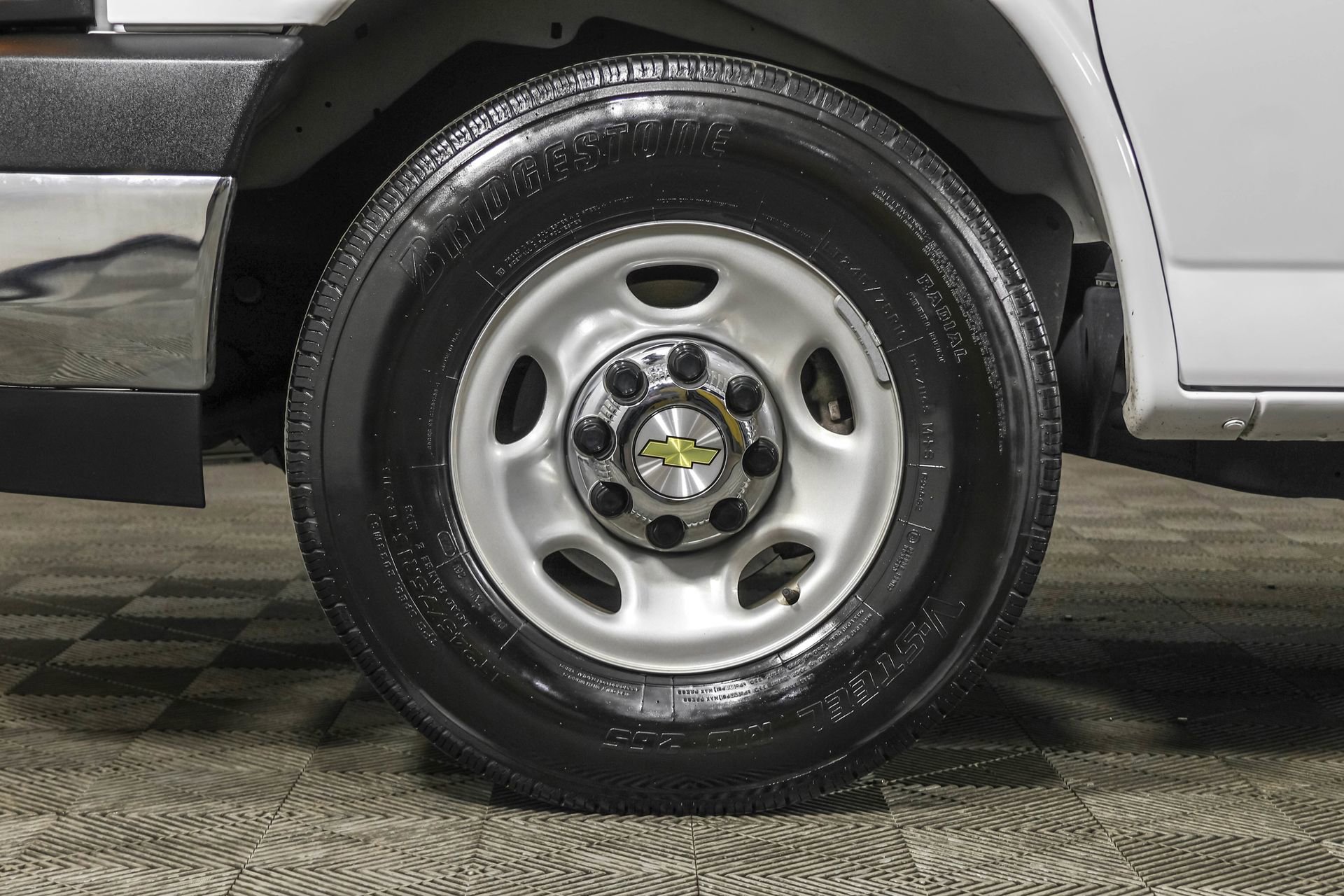 Used 2025 Chevrolet Express 3500 LT w/ LT Preferred Equipment Group image 20