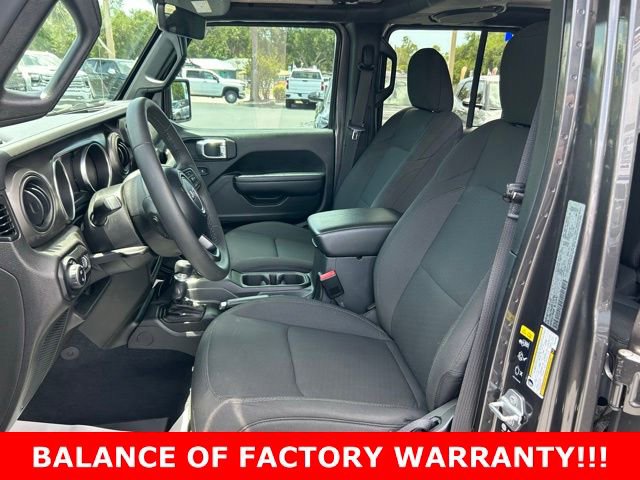 Used 2023 Jeep Gladiator Sport AWD/4WD image 15