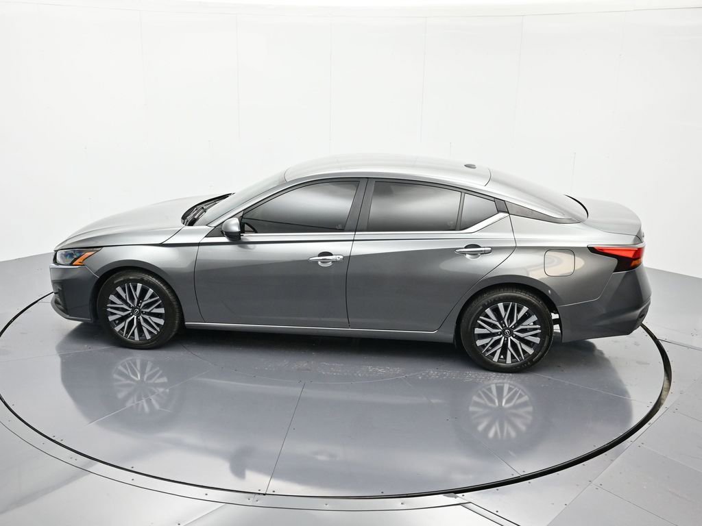 Used 2023 Nissan Altima 2.5 SV image 35