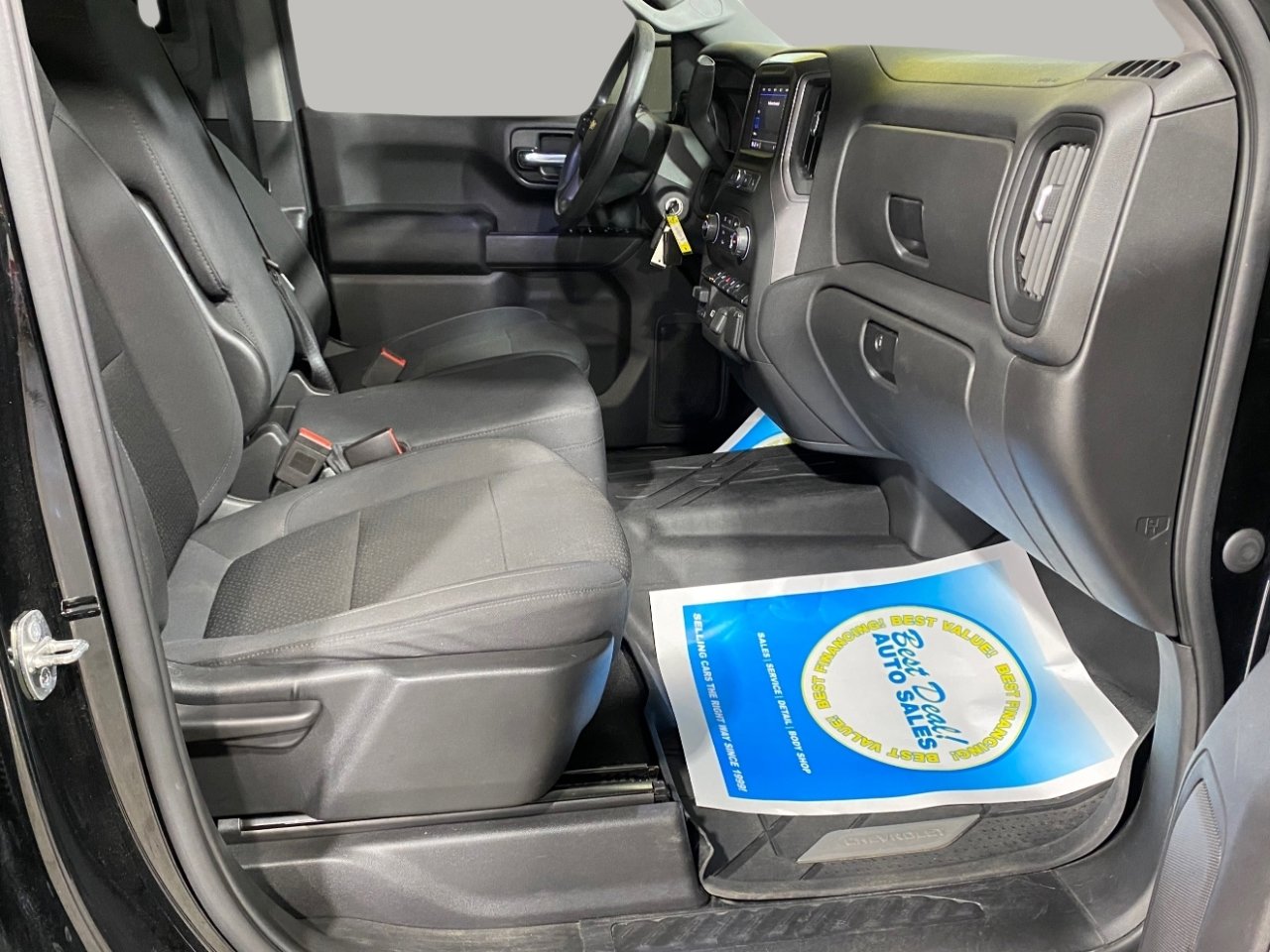 Used 2020 Chevrolet Silverado 1500 Custom w/ Custom Value Package image 18