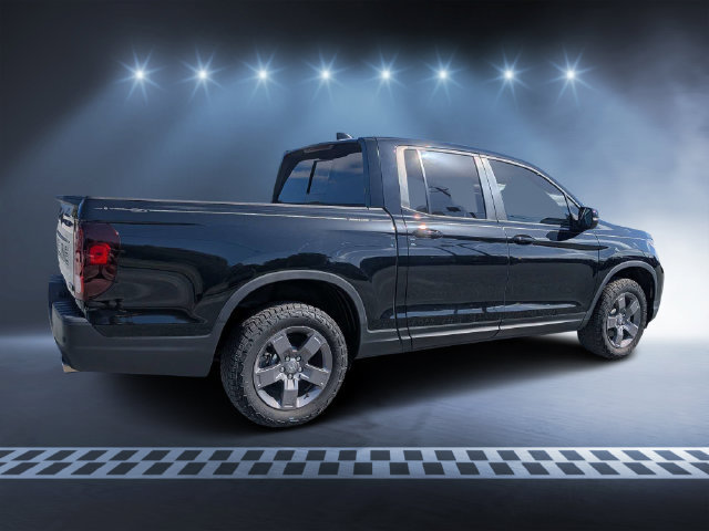 Used 2024 Honda Ridgeline TrailSport image 3
