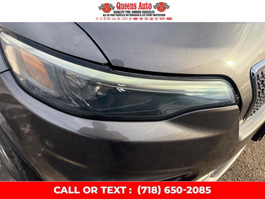 Used 2019 Jeep Cherokee Latitude Plus w/ Cold Weather Group image 30