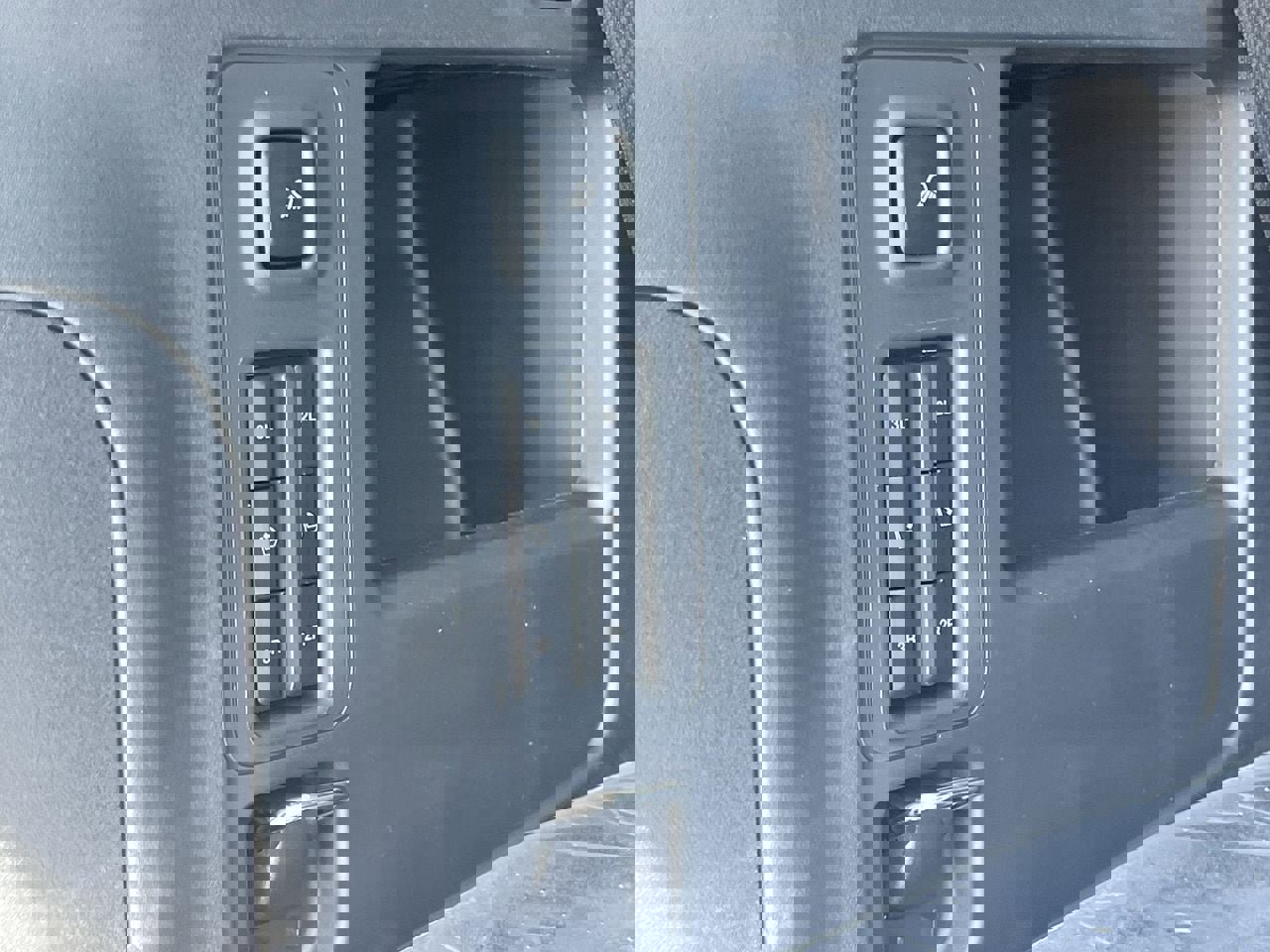 New 2026 Ford Expedition Active image 21