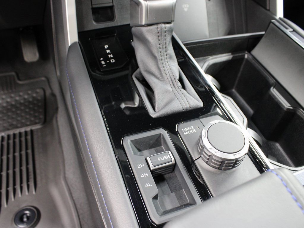 Used 2025 Toyota Sequoia Platinum image 63