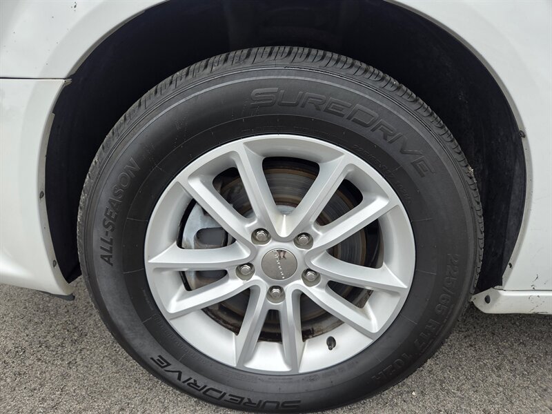 Used 2019 Dodge Grand Caravan SXT FWD image 9