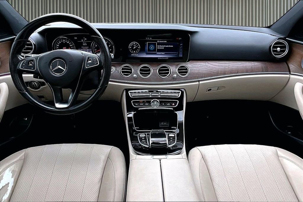 Used 2017 Mercedes-Benz E 400 4MATIC Wagon image 16
