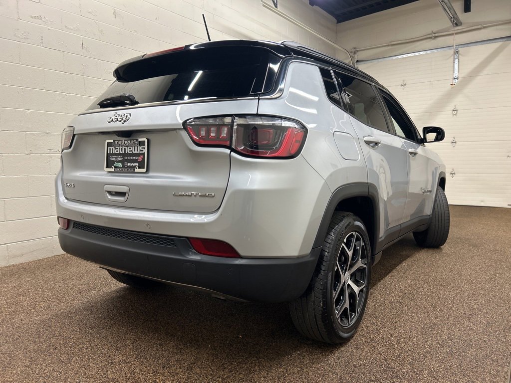 Used 2024 Jeep Compass Limited image 2