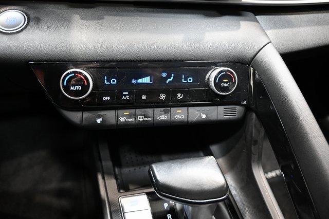 Used 2022 Hyundai Elantra SEL w/ Convenience Package image 17