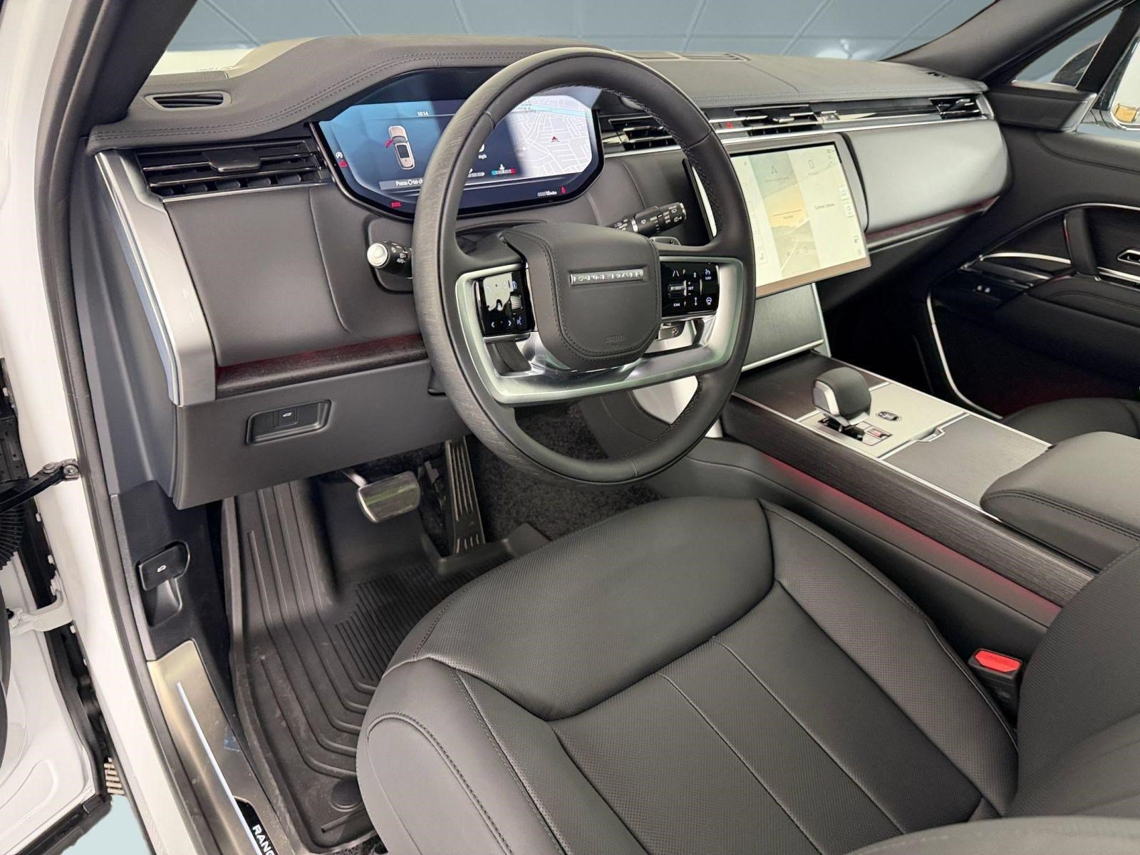 New 2026 Land Rover Range Rover Long Wheelbase SE AWD/4WD image 4
