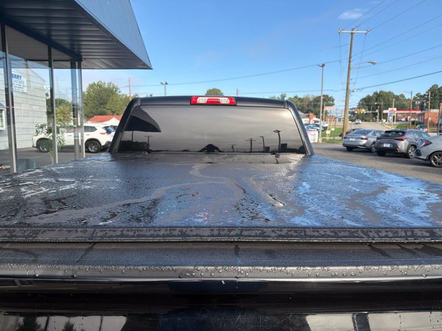 Used 2016 GMC Sierra 1500 SLT w/ All-Terrain Package AWD/4WD image 5