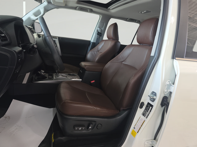 Used 2022 Toyota 4Runner Limited AWD/4WD image 12