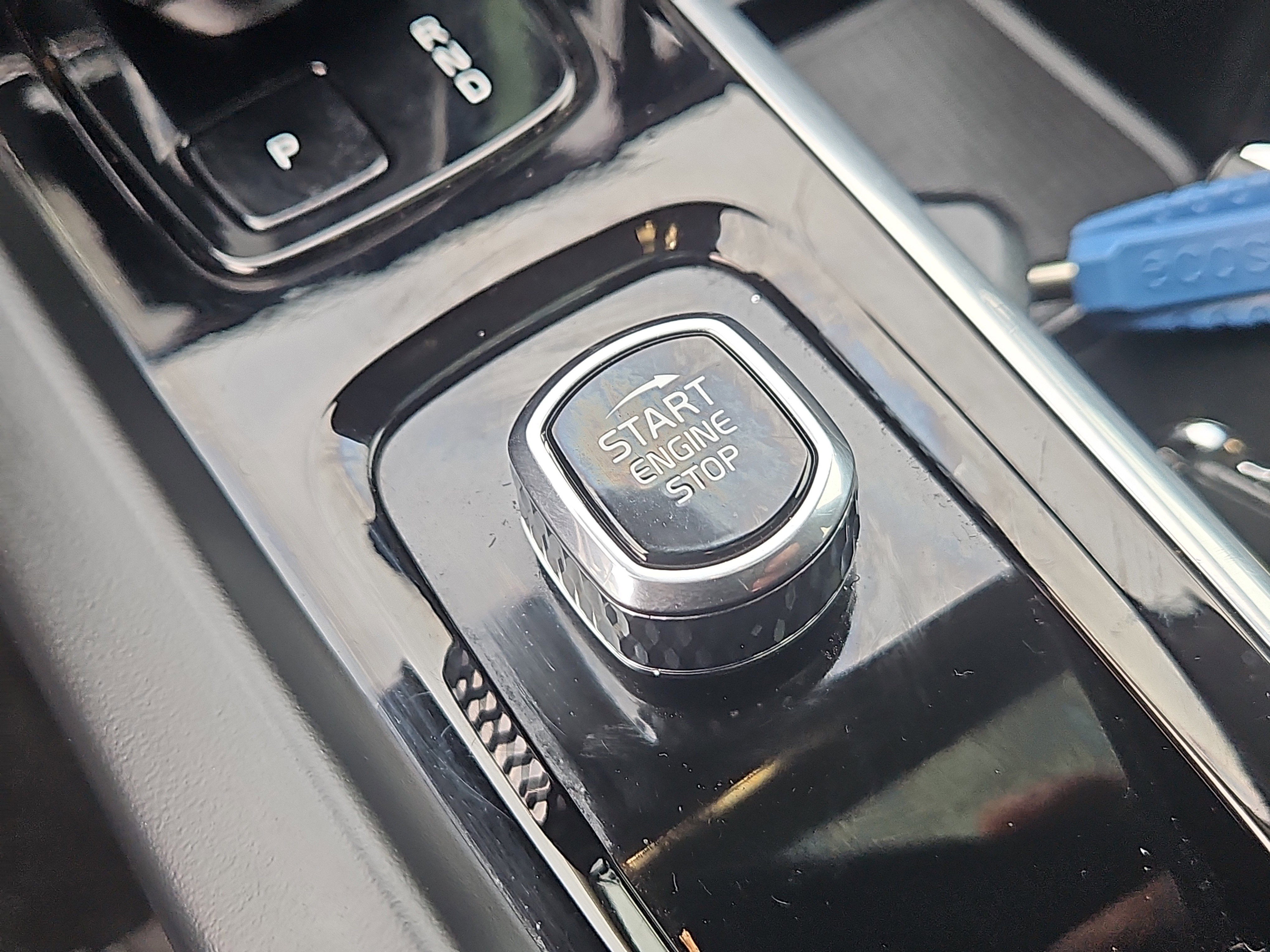 Certified 2023 Volvo V60 B5 Cross Country Plus image 16