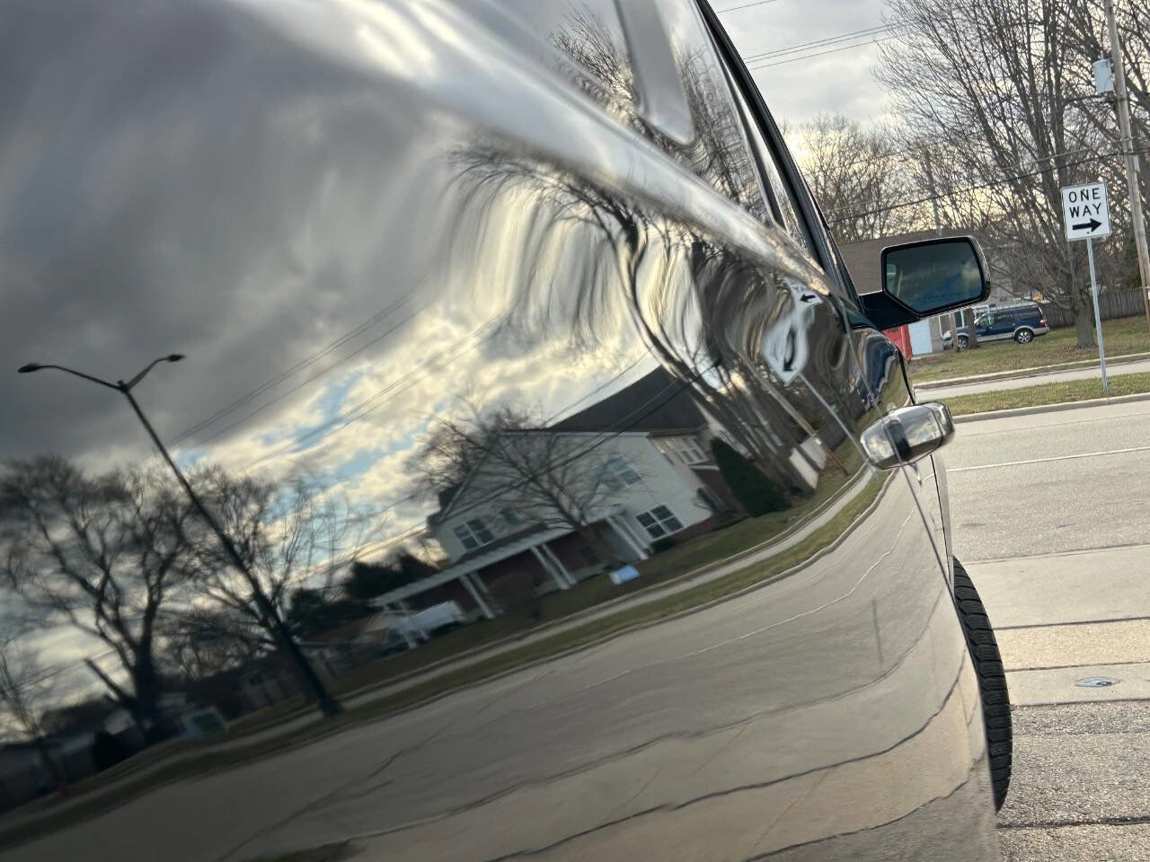 Used 2019 Chevrolet Tahoe 4WD image 16