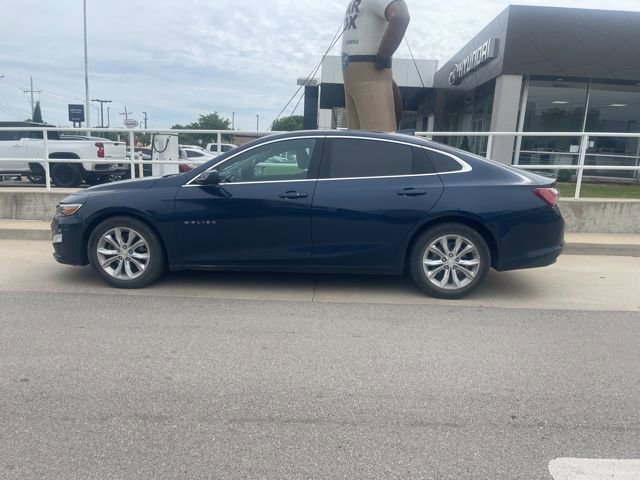 Used 2021 Chevrolet Malibu LT FWD image 3