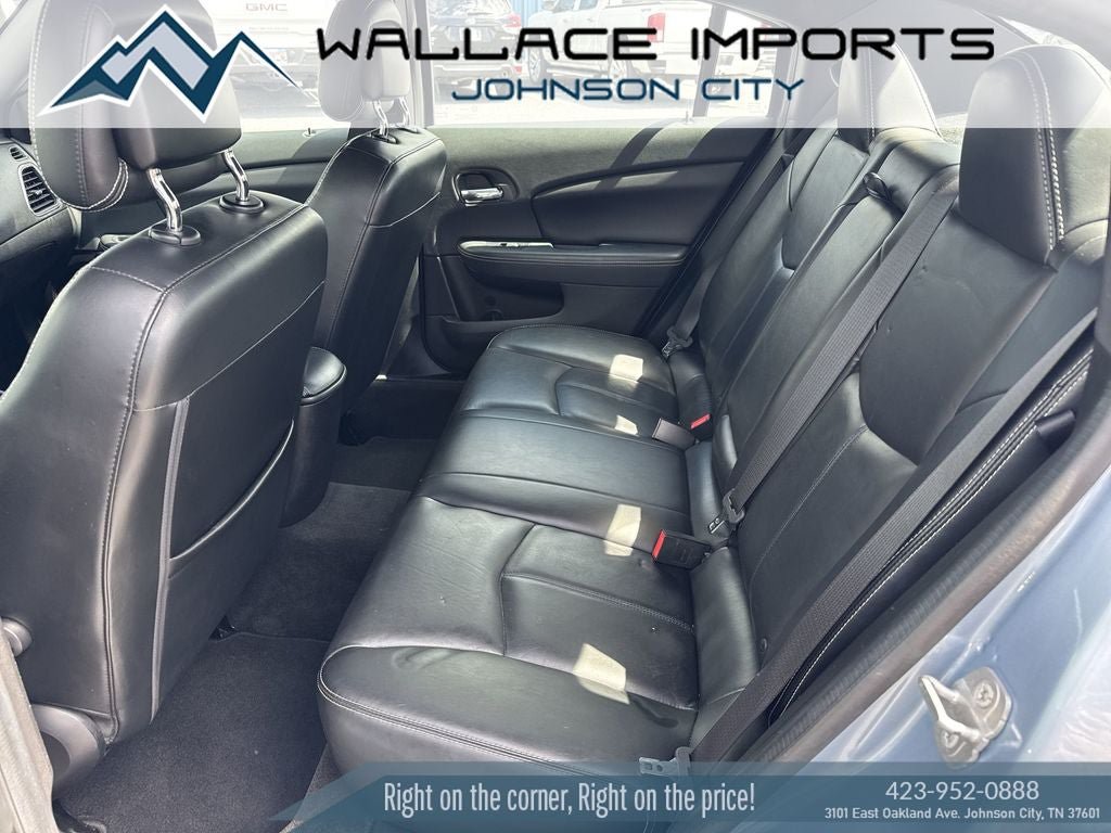Used 2014 Chrysler 200 Limited FWD image 31