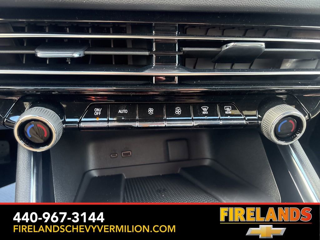 New 2026 Chevrolet Traverse LT w/ LPO, Floor Liner Package FWD image 21