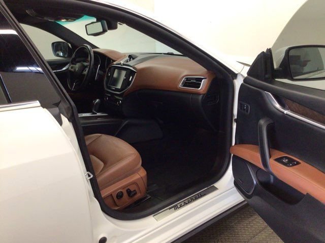 Used 2016 Maserati Ghibli S image 8