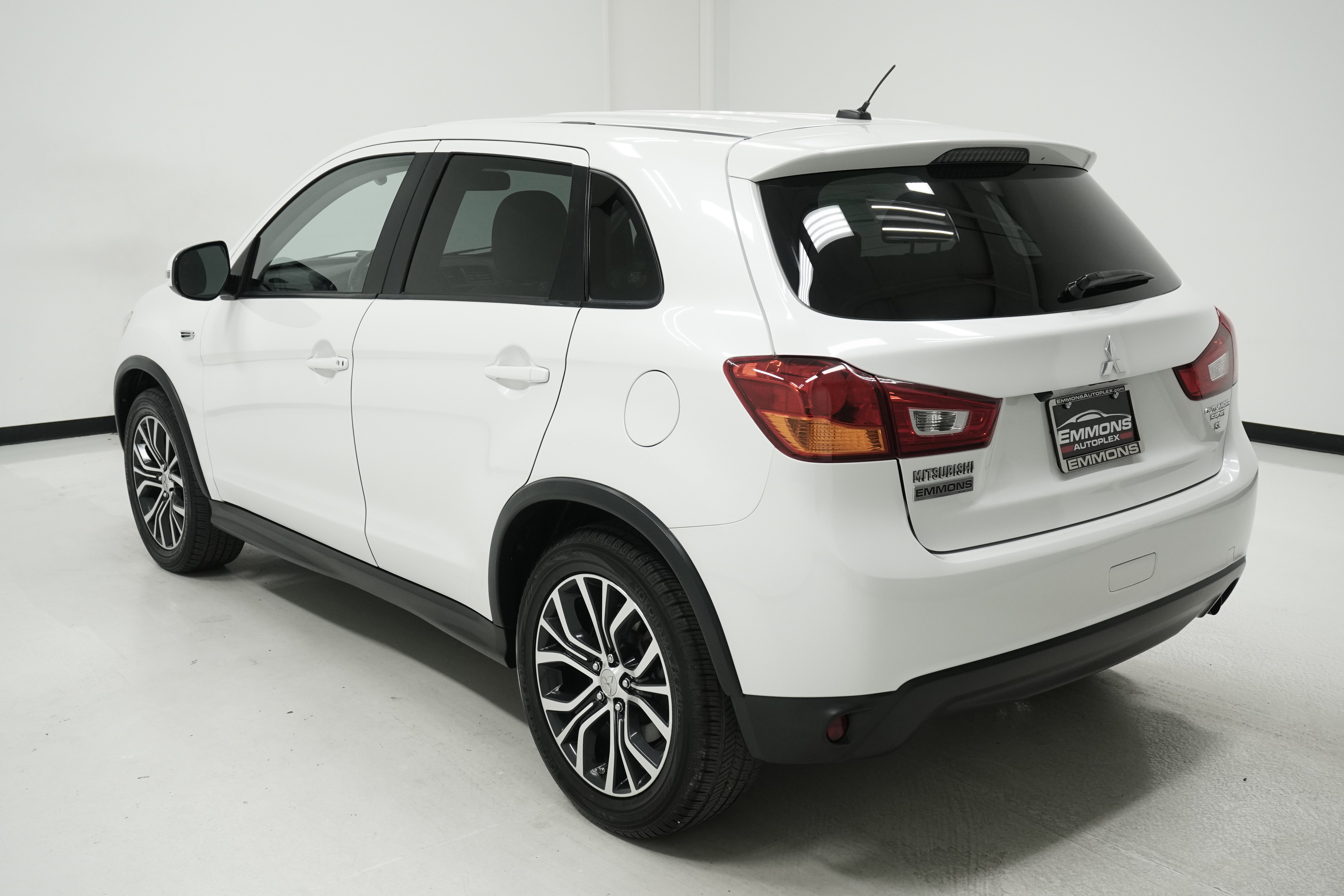 Used 2016 Mitsubishi Outlander Sport FWD image 6
