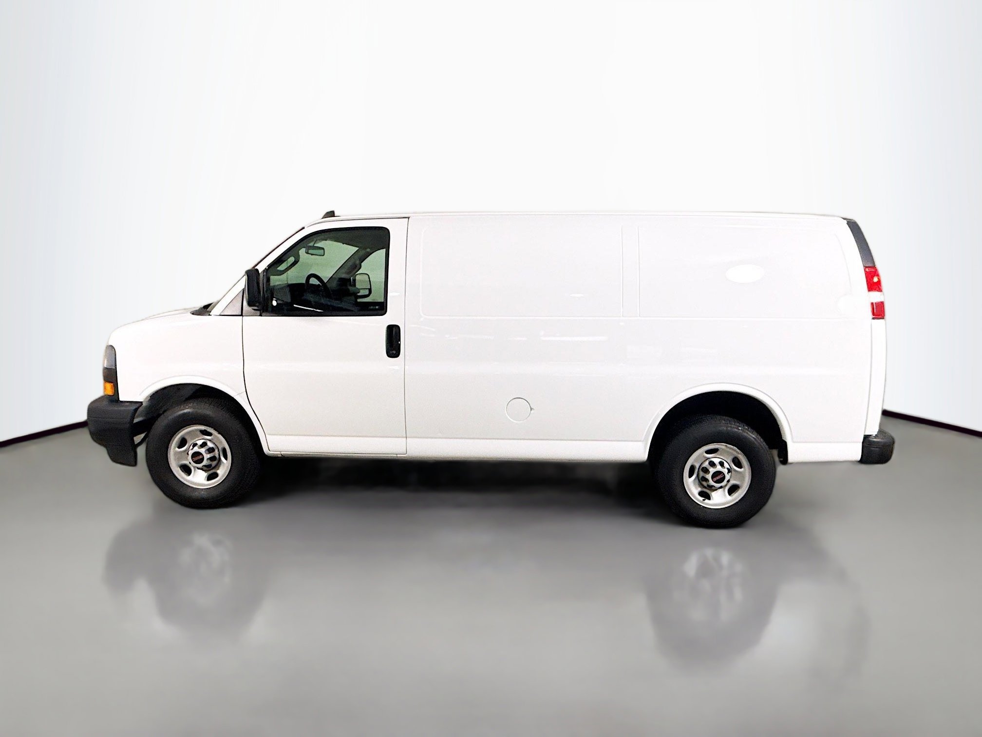 Used 2023 GMC Savana 2500 Work Van w/ Driver Convenience Package image 6