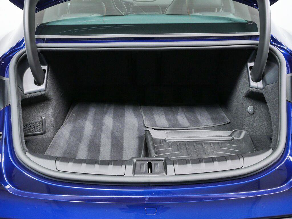 Certified 2023 Porsche Taycan RWD image 31