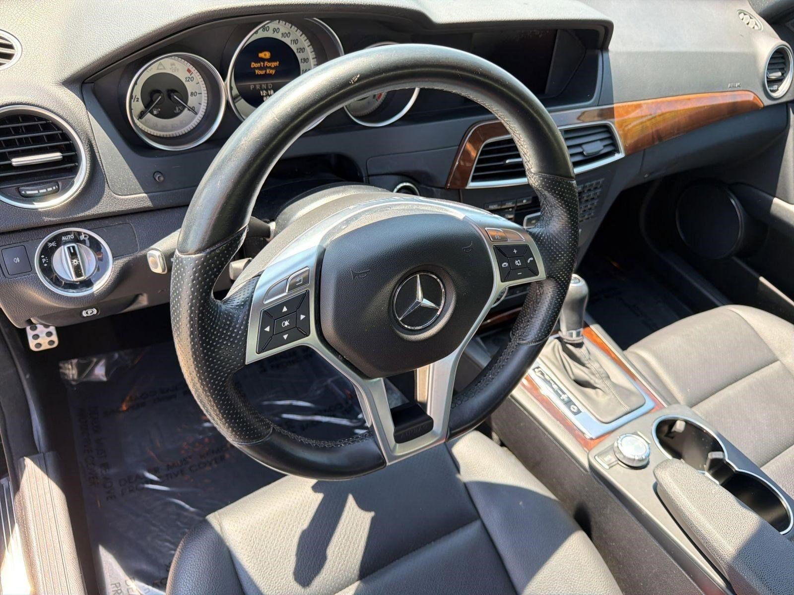 Used 2013 Mercedes-Benz C 300 4MATIC Sedan image 22