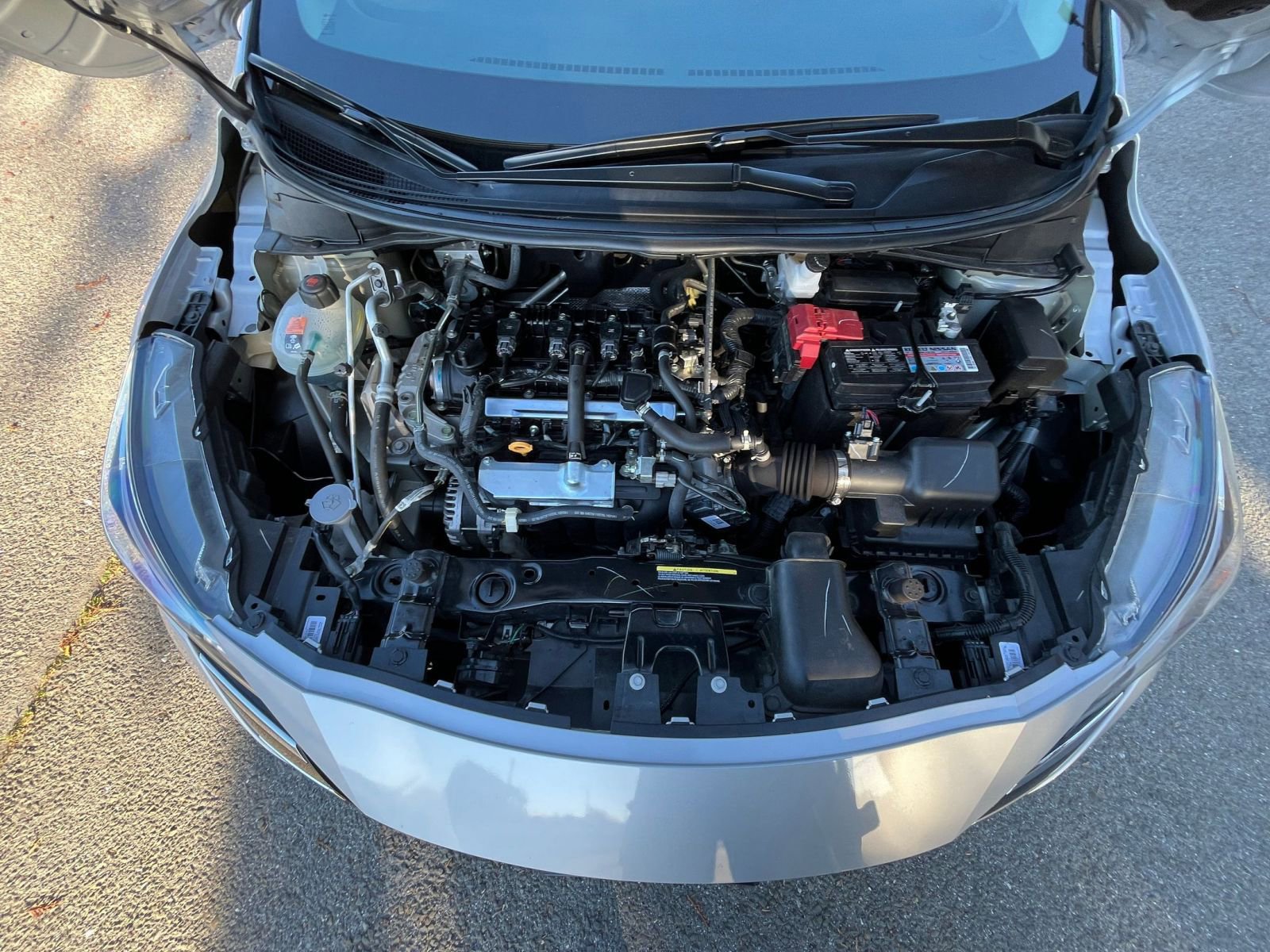 Used 2025 Nissan Versa SV image 30