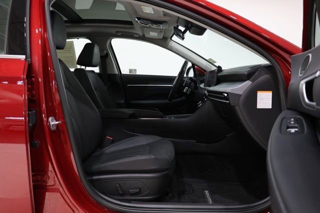 Certified 2025 Hyundai Sonata Limited image 32