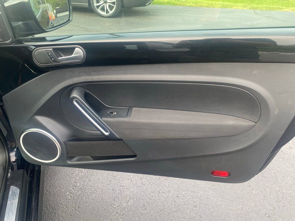 Used 2012 Volkswagen Beetle Turbo image 20