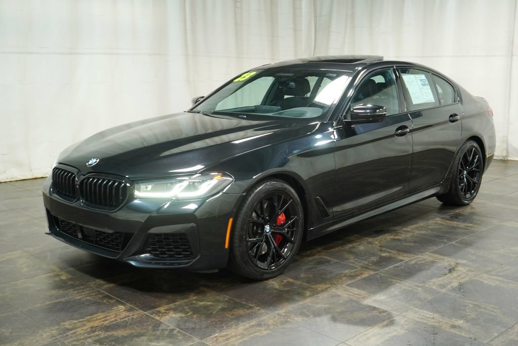 Used 2023 BMW M550i xDrive w/ Executive Package AWD/4WD image 2