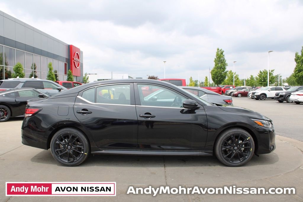 New 2025 Nissan Sentra SR w/ Midnight Edition image 3