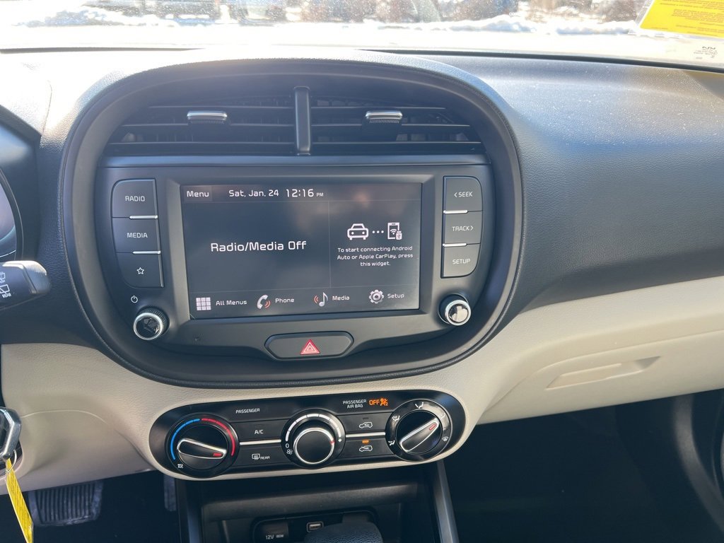 Certified 2023 Kia Soul LX image 17