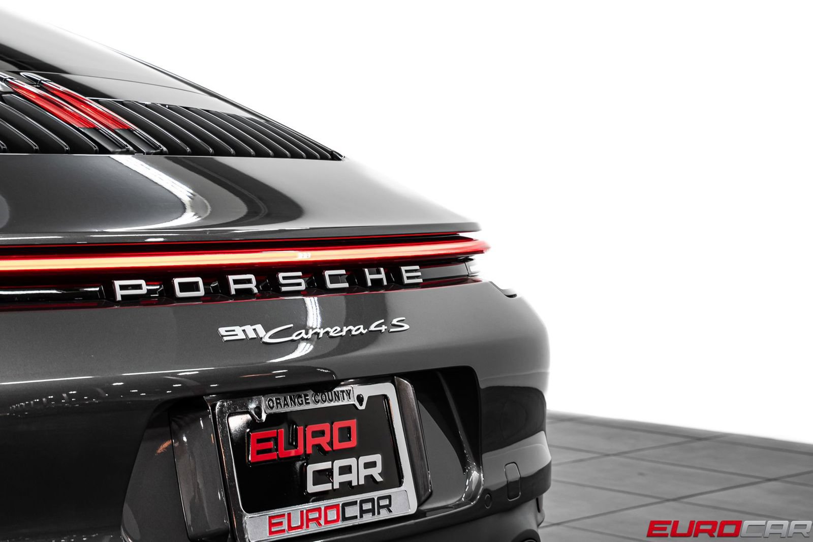 Used 2024 Porsche 911 Carrera 4S w/ Sportdesign Package AWD/4WD image 19