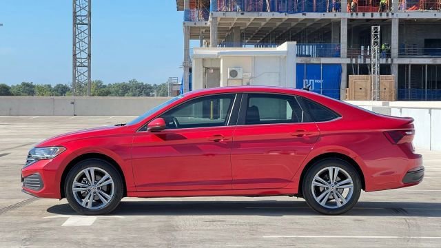 Used 2023 Volkswagen Jetta SE image 60