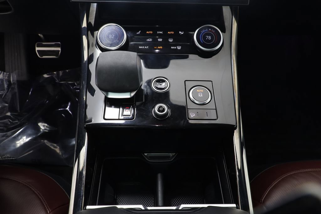 Used 2023 Land Rover Range Rover Sport SE Dynamic image 12