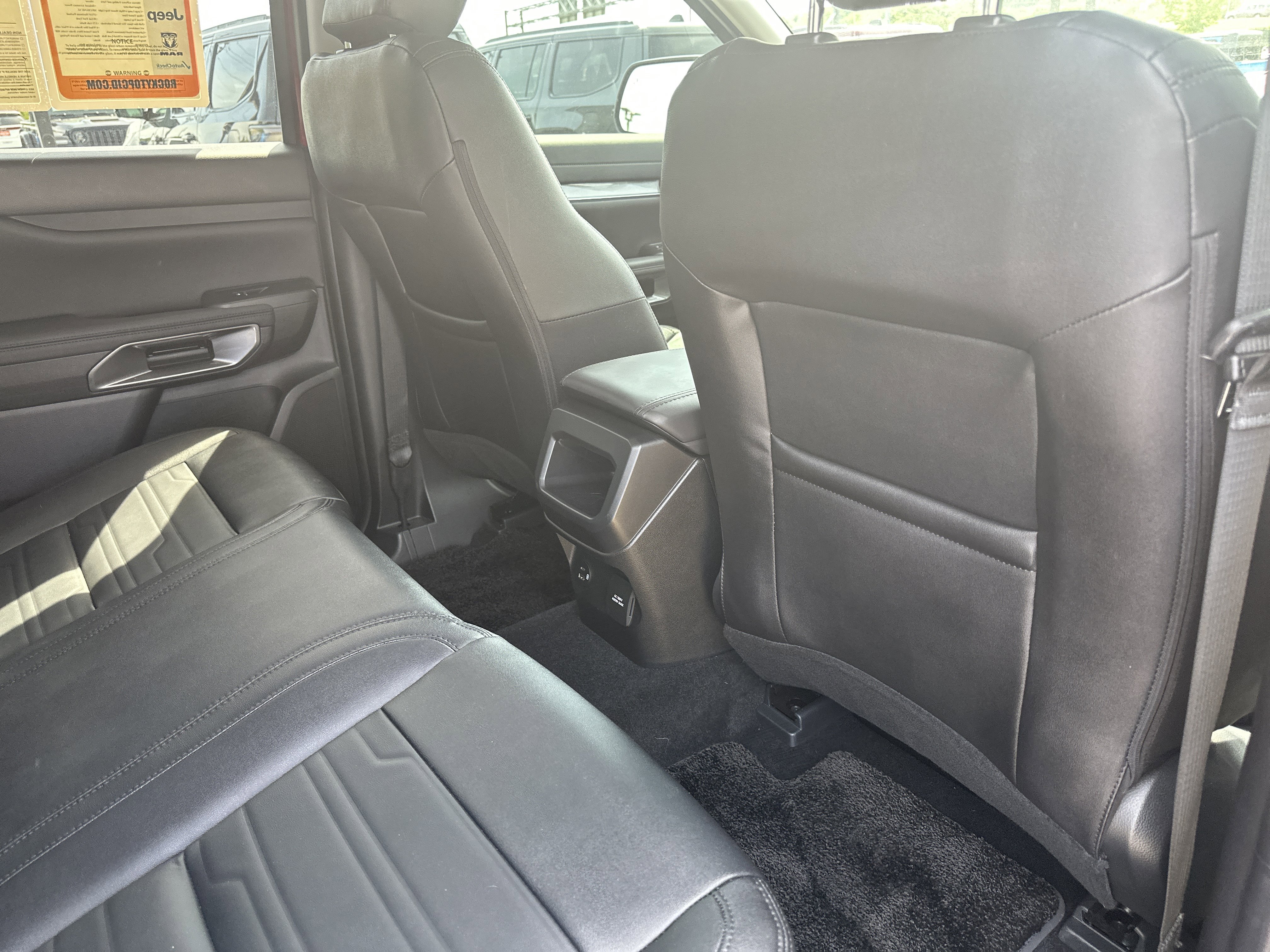 Used 2025 Ford Ranger Lariat w/ FX4 Off-Road Package AWD/4WD image 29