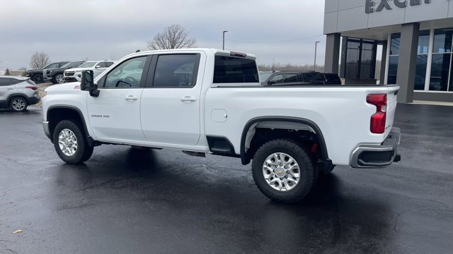 Used 2023 Chevrolet Silverado 2500 LT image 3