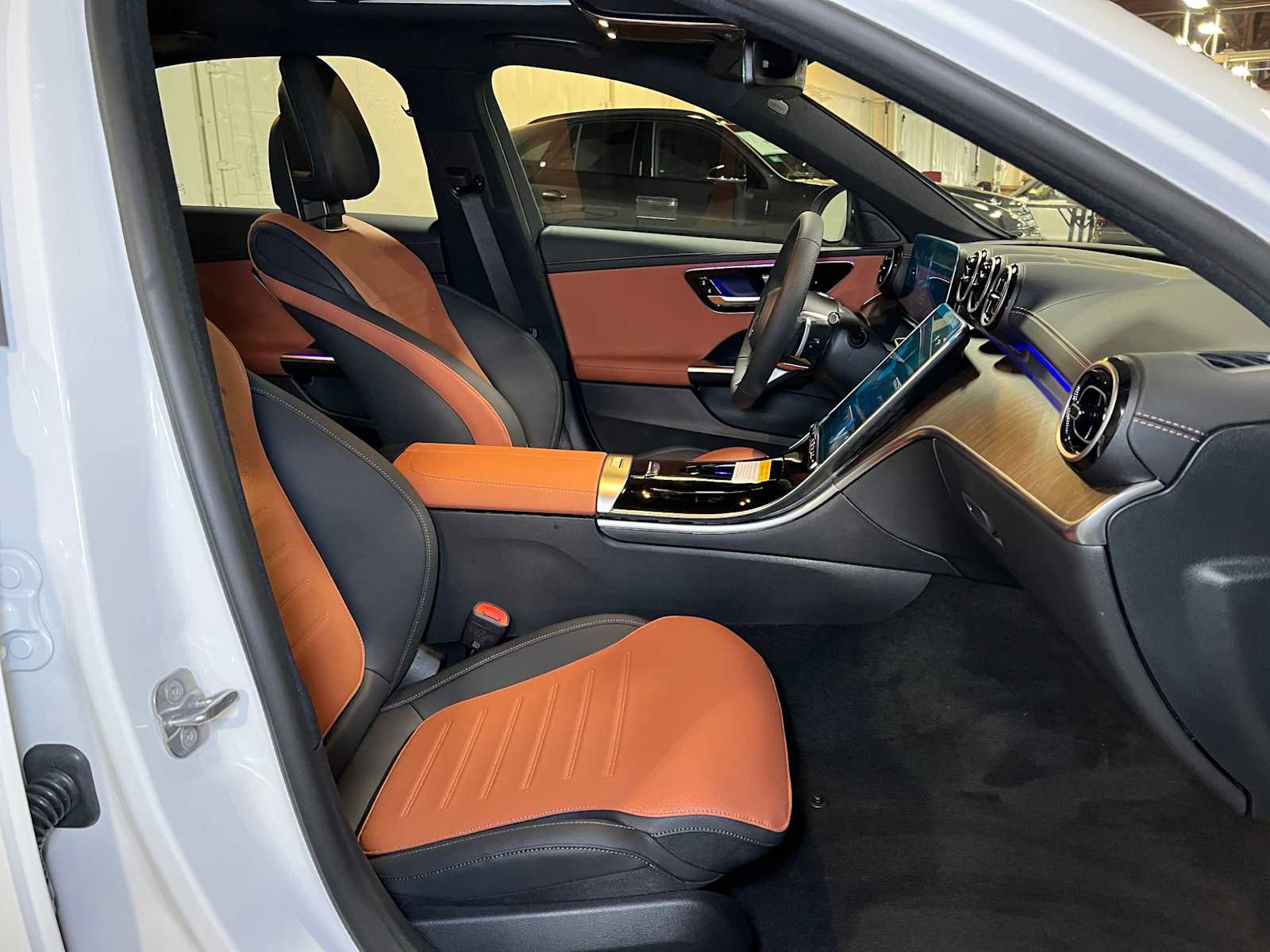 Used 2025 Mercedes-Benz C 300 4MATIC Sedan image 11