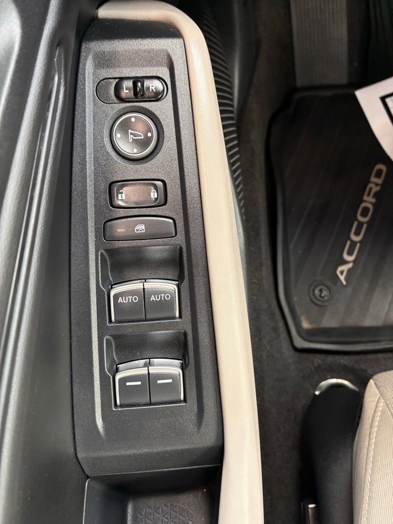 Used 2023 Honda Accord EX image 23