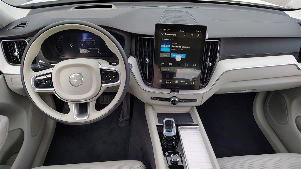 New 2026 Volvo XC60 B5 Ultra w/ Climate Package image 12