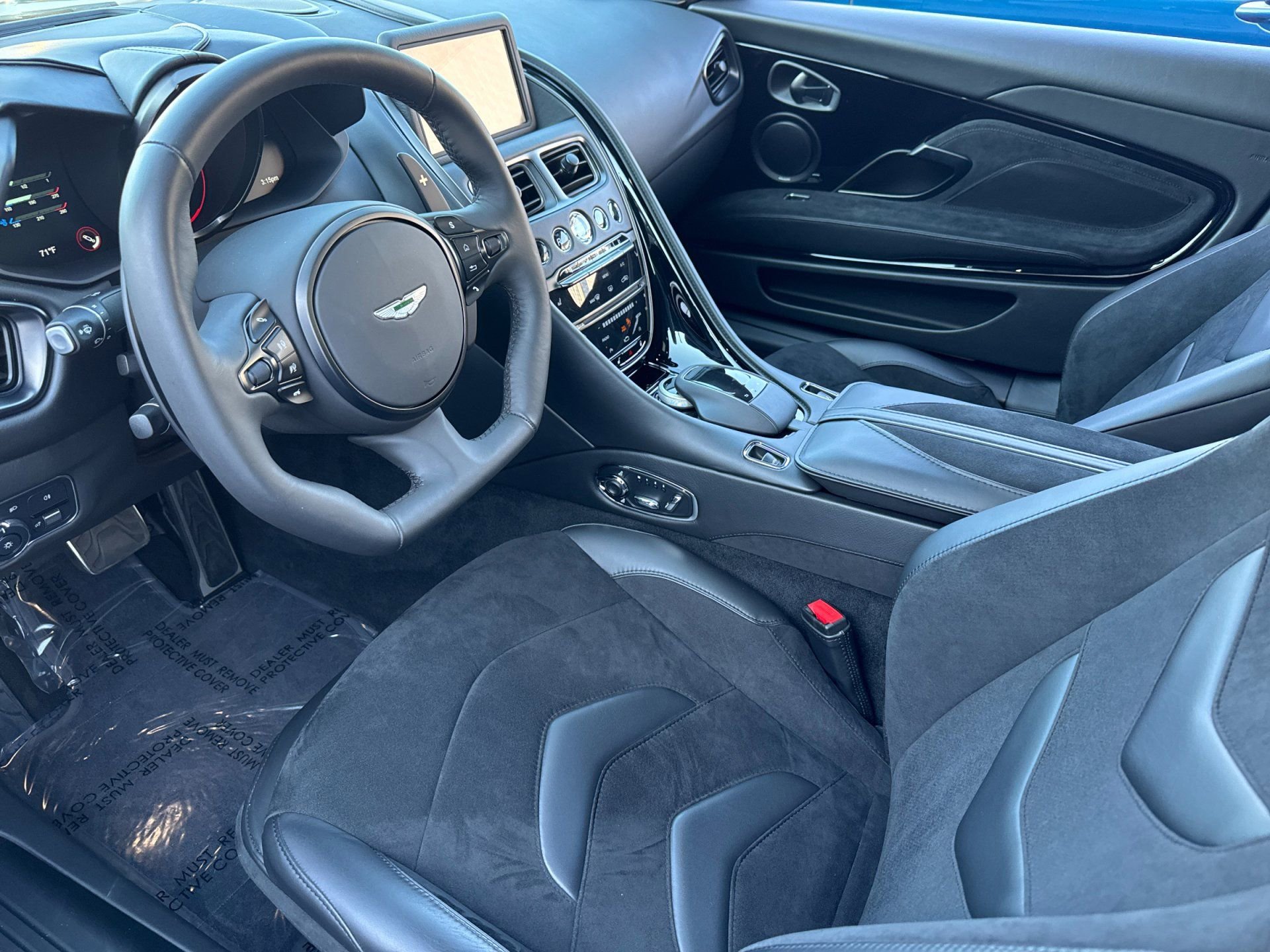 Used 2020 Aston Martin DBS Superleggera Volante image 3