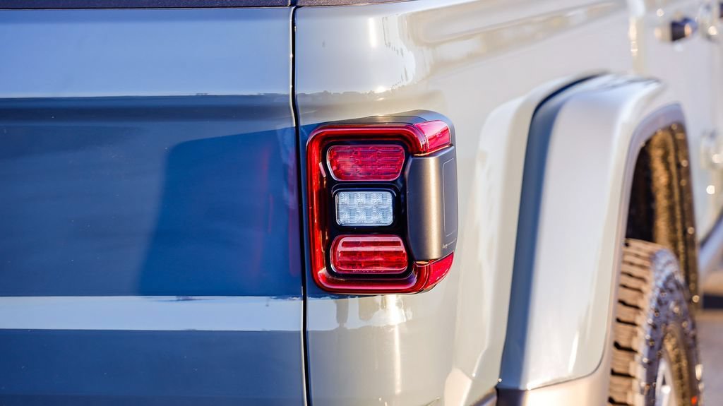 New 2026 Jeep Gladiator Mojave AWD/4WD image 10