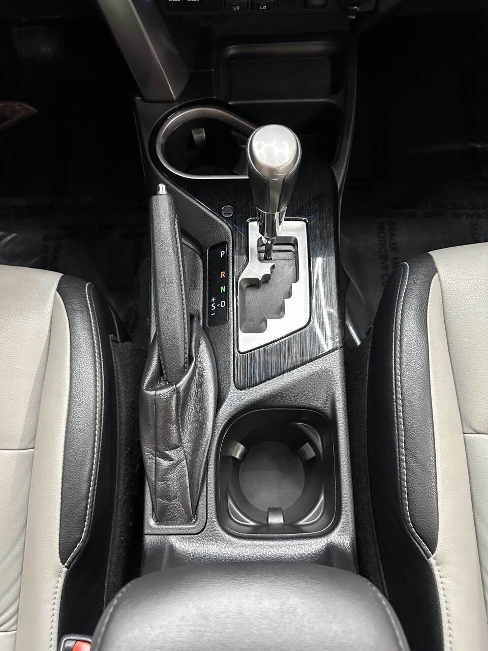 Used 2016 Toyota RAV4 Limited image 27