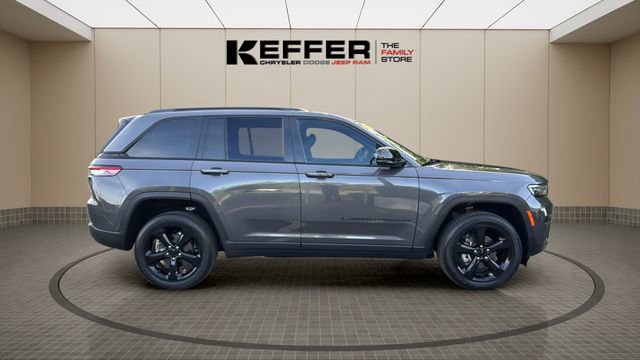 Certified 2023 Jeep Grand Cherokee Altitude image 6