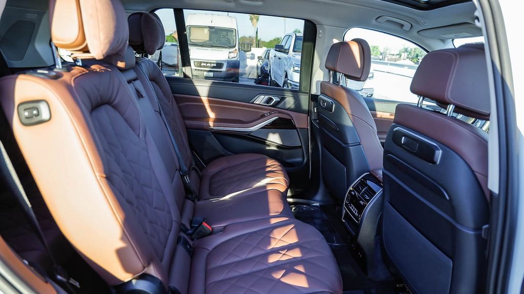 Used 2026 BMW X7 xDrive40i image 20