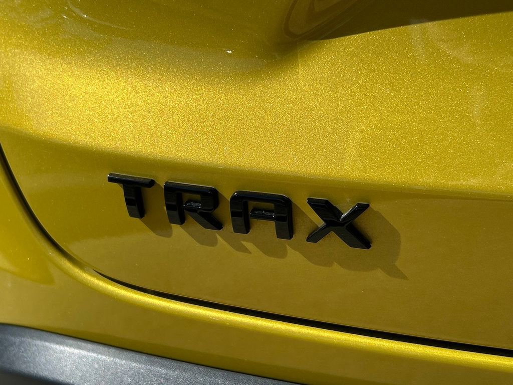 Used 2024 Chevrolet Trax RS image 12